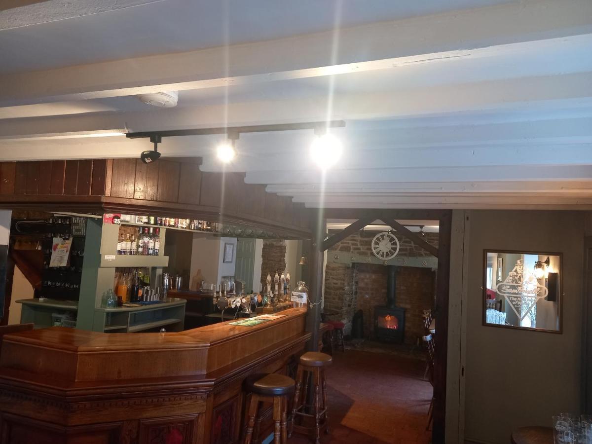 The Crown Inn Wentnor Εξωτερικό φωτογραφία